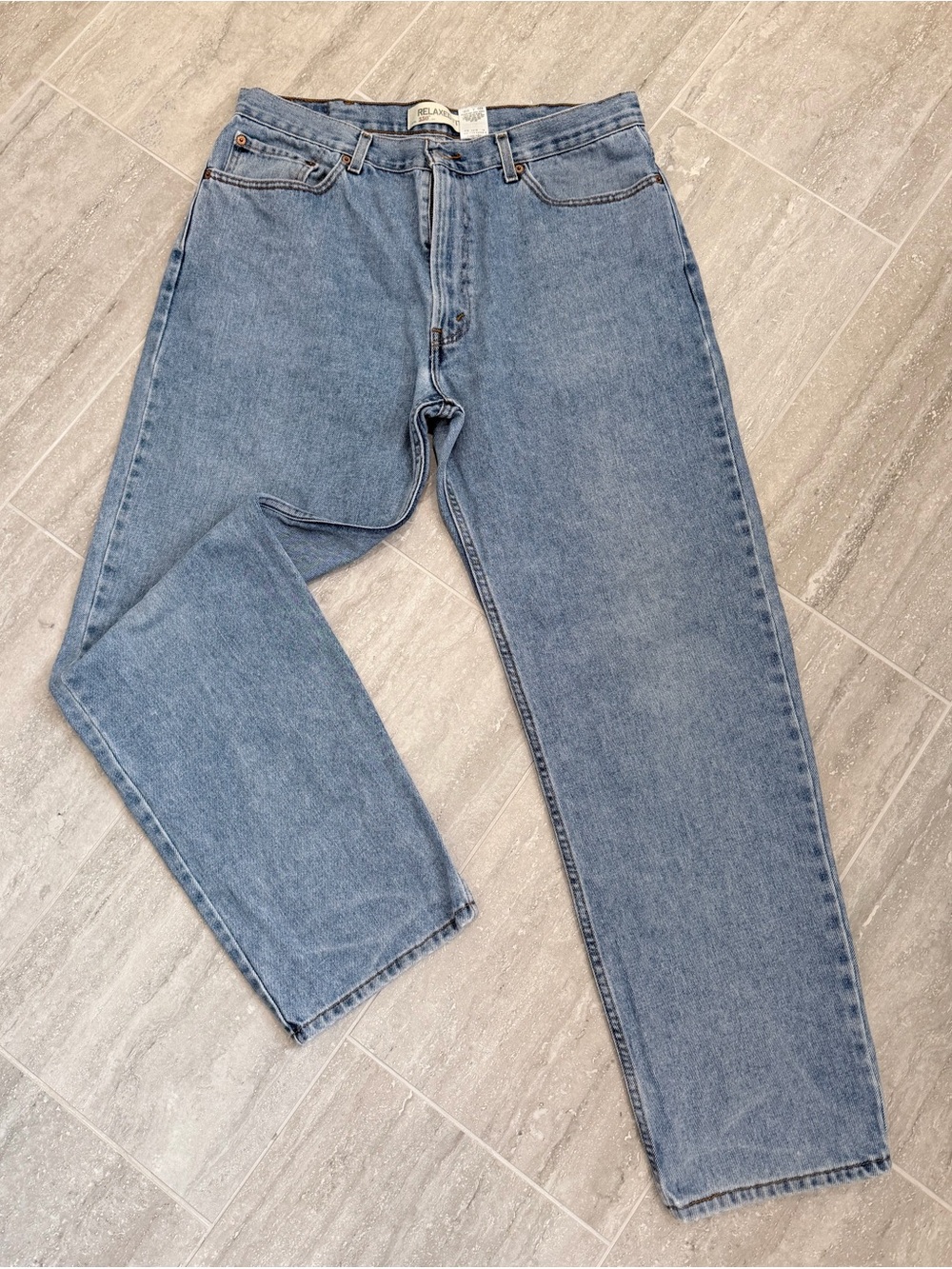 Levi’s 550 Jeans 38x34 Relaxed Fit Light Wash Vintage Style Dad Denim Mens